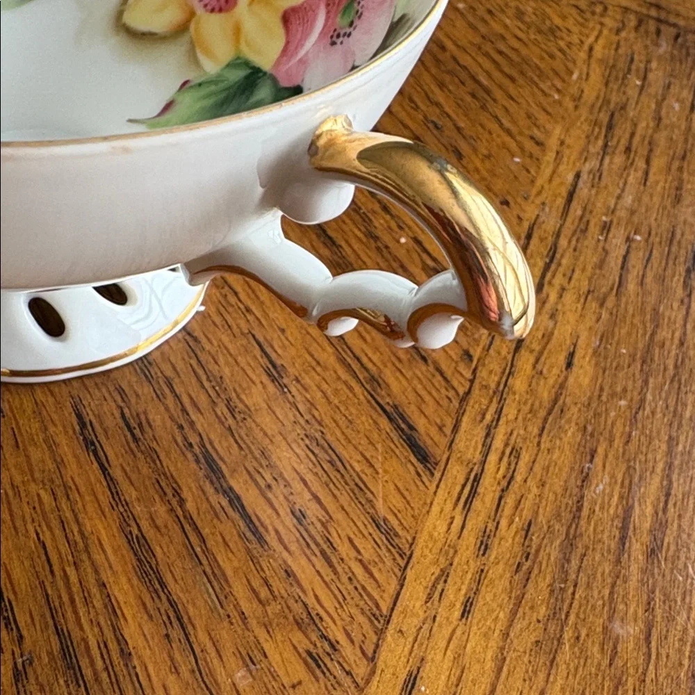 Vintage WAKO Fine China Floral Teacup & Saucer Gold Trim Pedestal Made in Japan